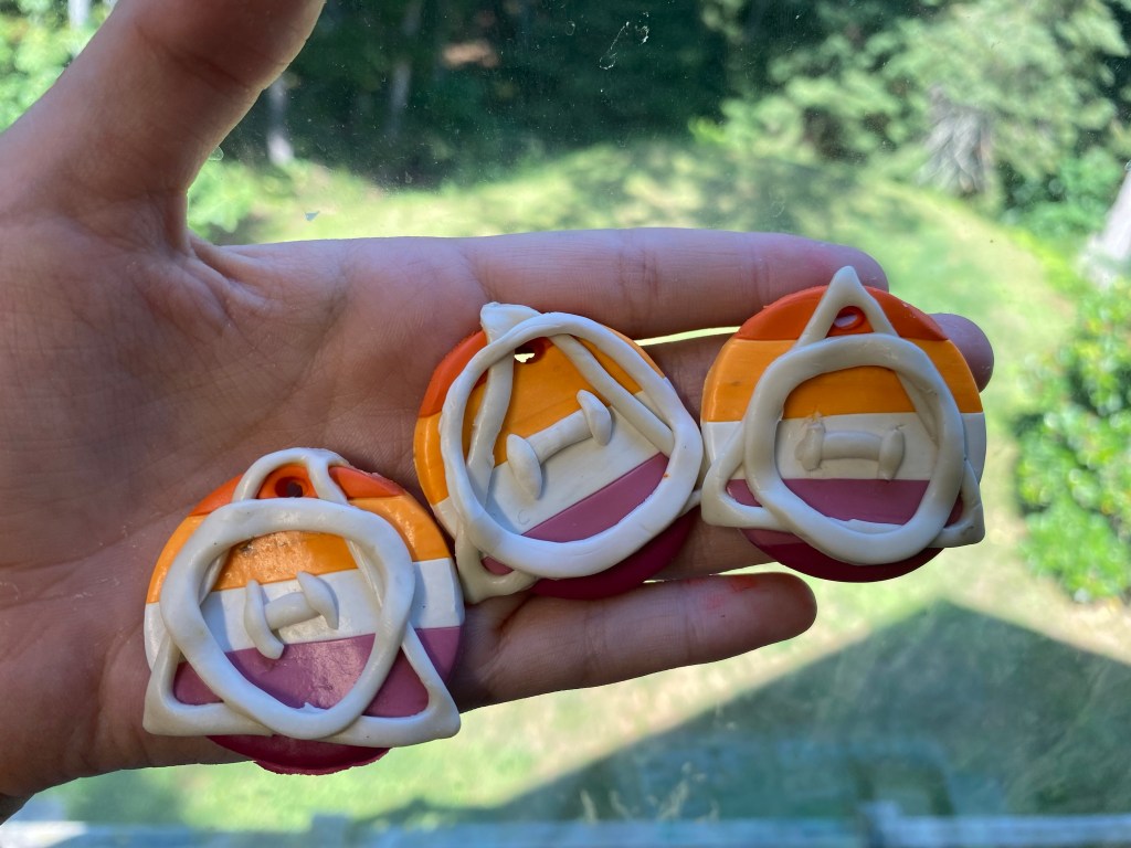 Lesbian Therian necklace