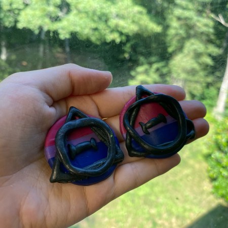 Bisexual Therian necklace
🩷💜💙