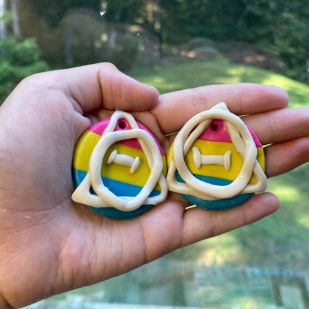 Pansexual Therian necklace
 🩷💛🩵